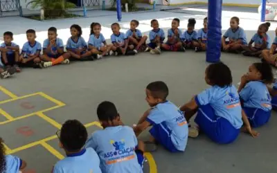 Entre clássicos e descobertas: crianças compartilham histórias no Clube de Leitura